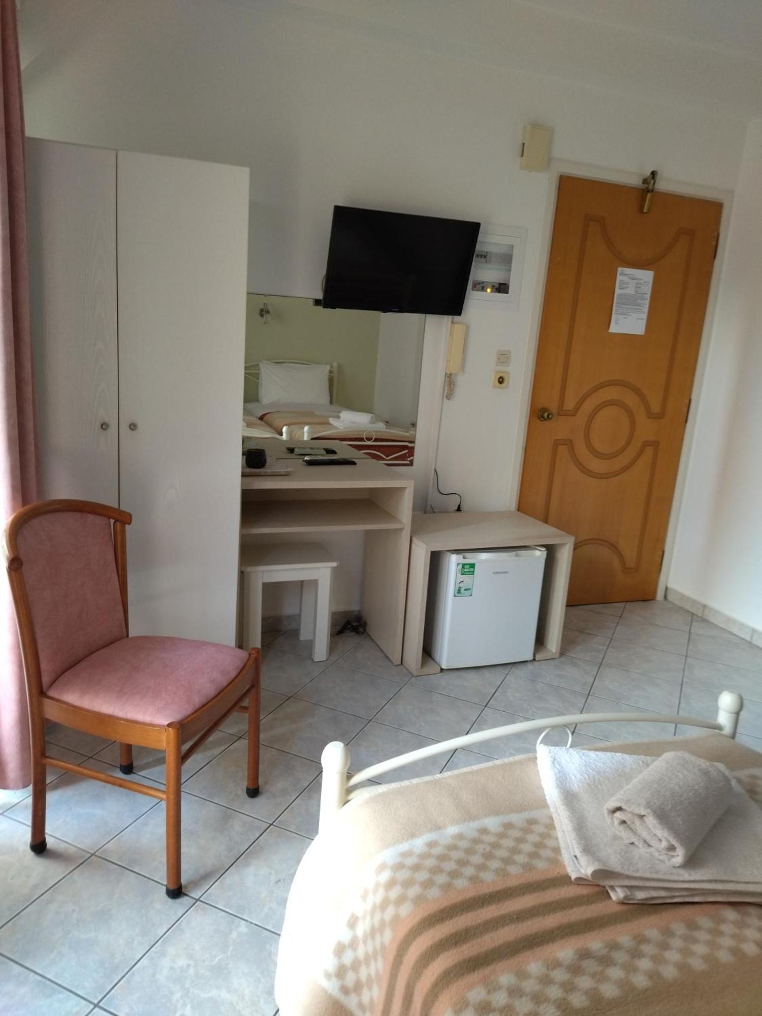 Chrisi Akti Hotel Návpaktosz Szoba fotó