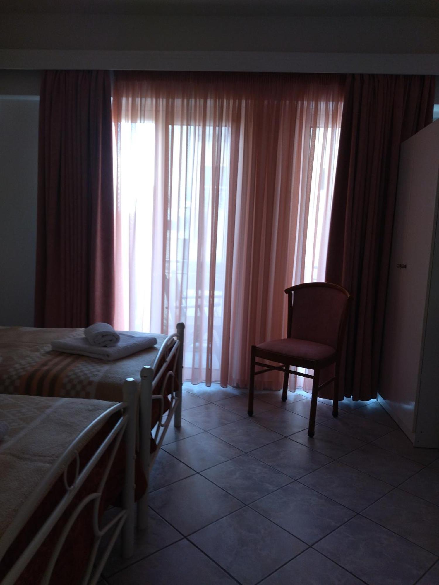 Chrisi Akti Hotel Návpaktosz Szoba fotó