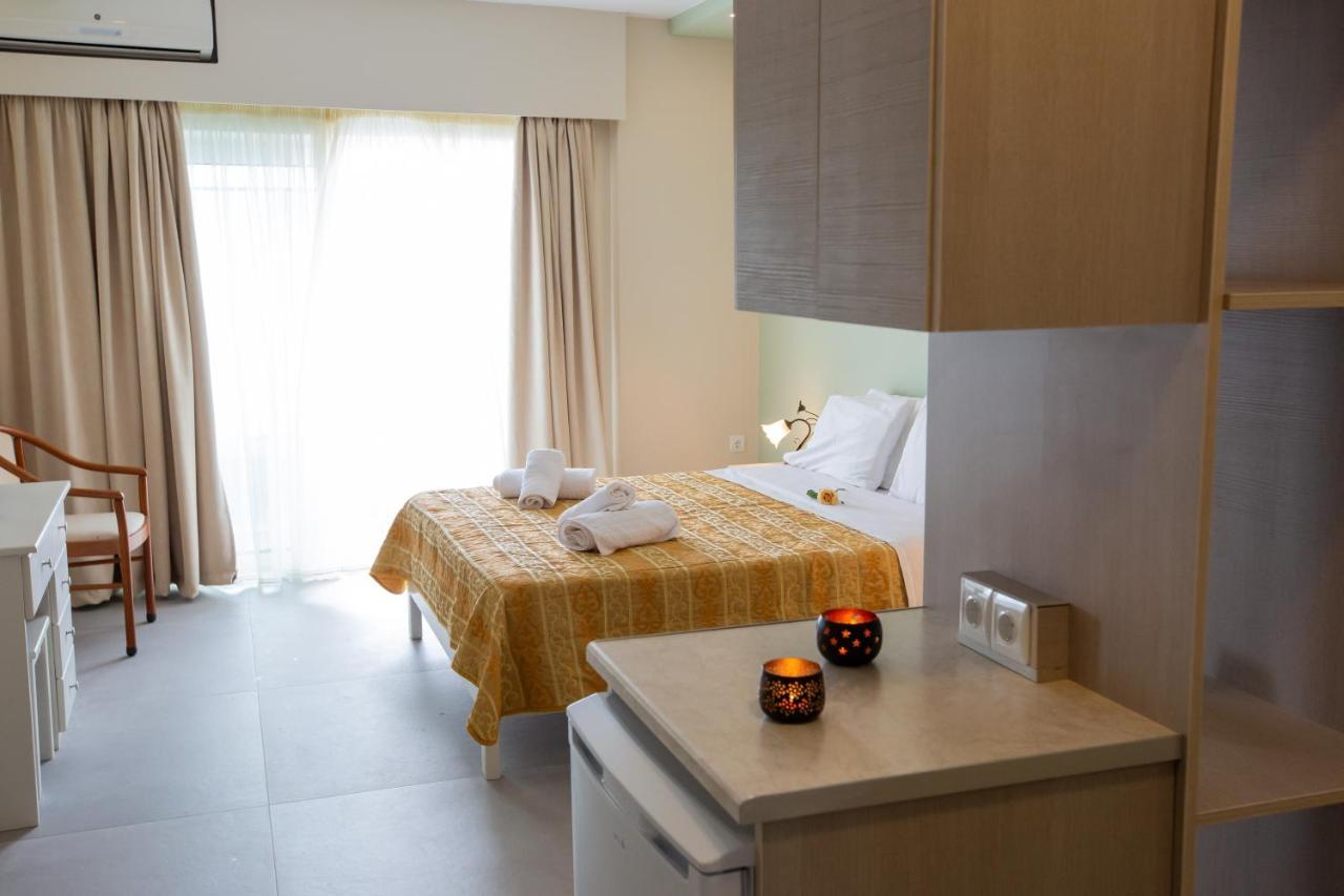 Chrisi Akti Hotel Návpaktosz Kültér fotó