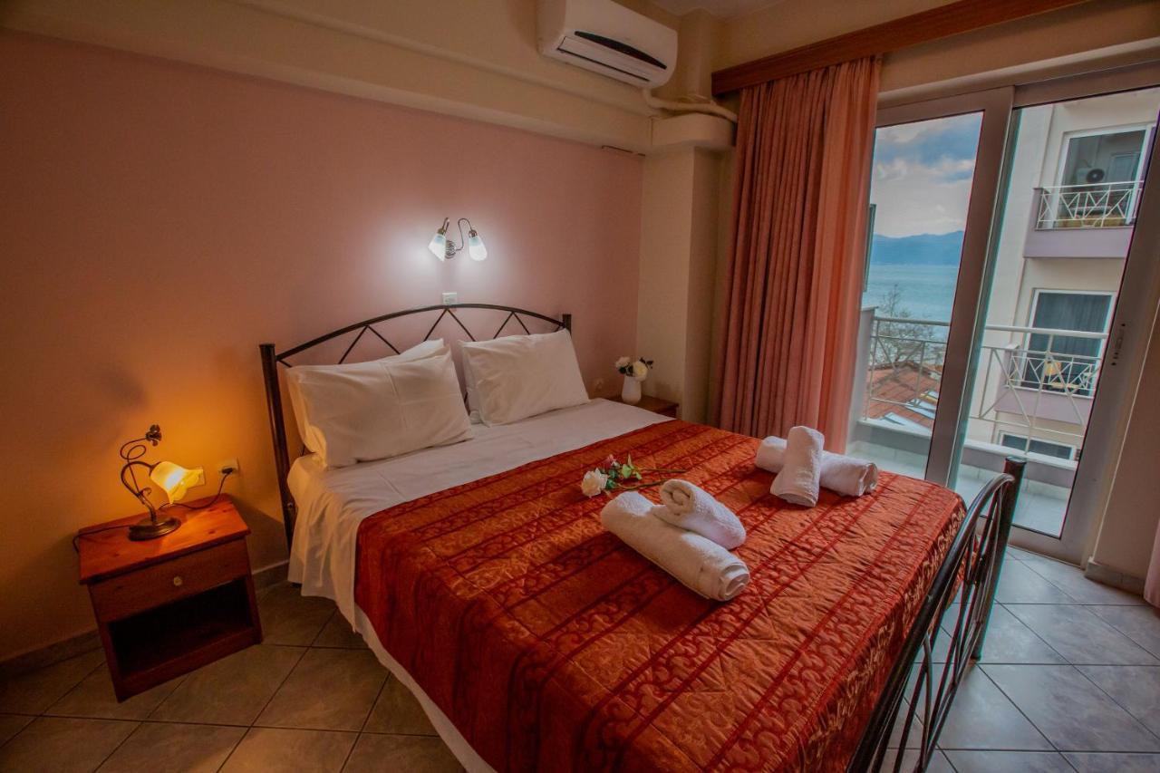 Chrisi Akti Hotel Návpaktosz Kültér fotó